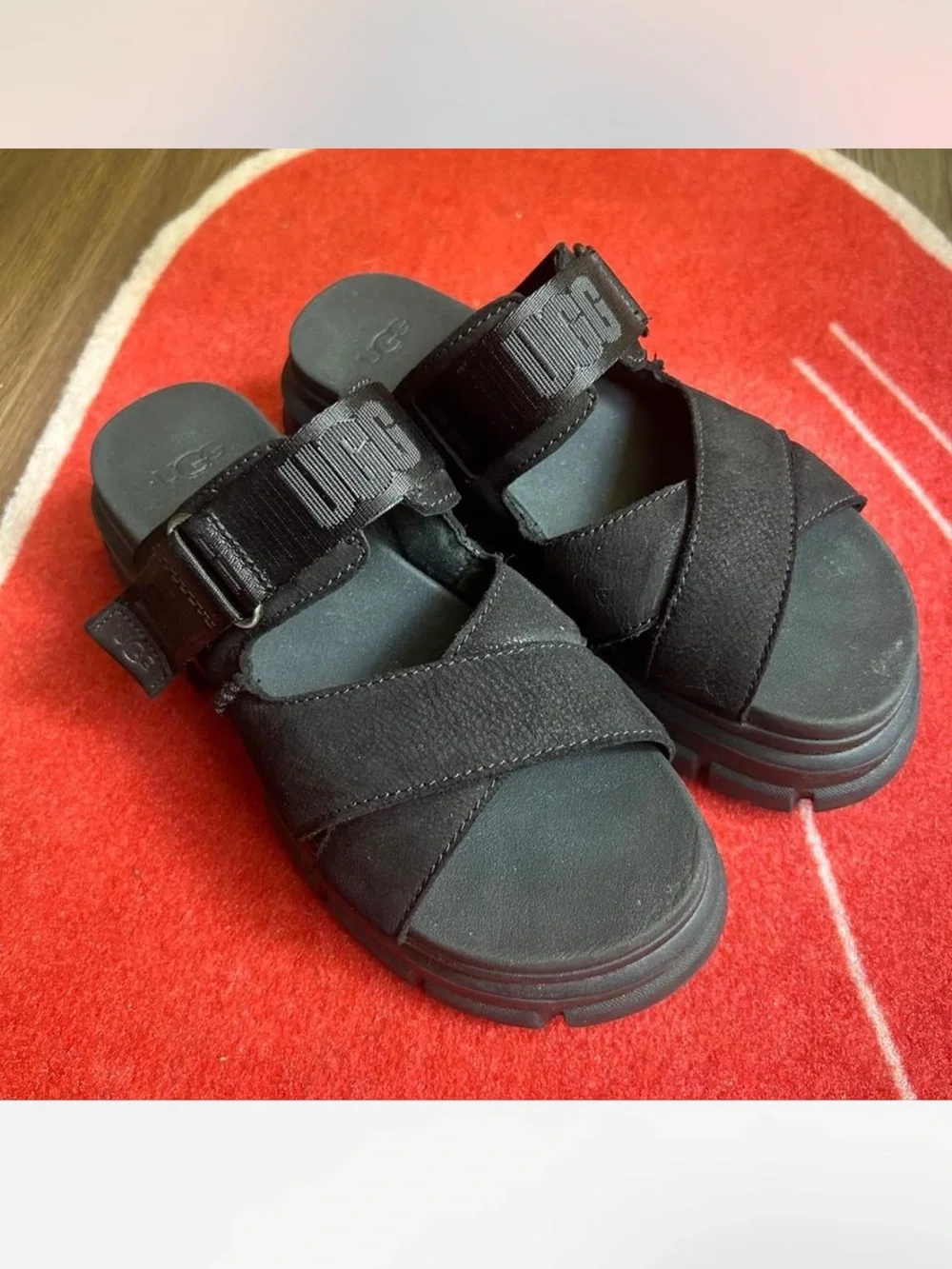 UGG Ashton slide sandal size us women’s 6